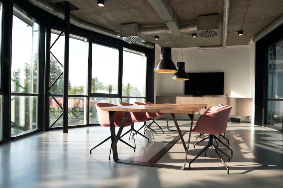 Clean offices put people in better moods